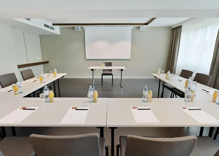 Doubletree By Hilton Vienna Bosei 4*