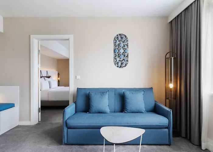 Doubletree By Hilton Bosei 4*